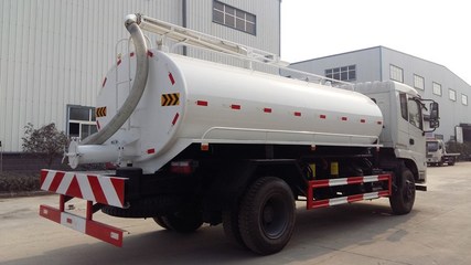 專業(yè)定制廣東東風(fēng)吸糞車，多利卡系列支持分期，高清細(xì)節(jié)圖一覽